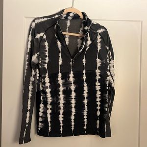 Lululemon Men’s metal vent tech midnight half zip in black and white tie die